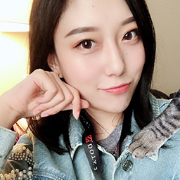 Autographed Trove Carafe 2019 Autographed by Shi 'CC' Cancan